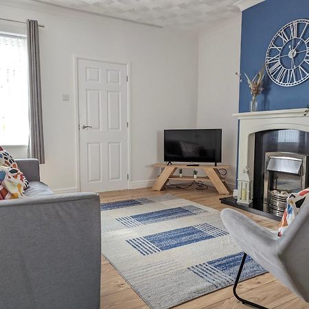 Апартаменты 3Br-St Johns Hse-Free Parking-Workers-Kitchen-Wifi-Dog Friendly Донкастер Экстерьер фото